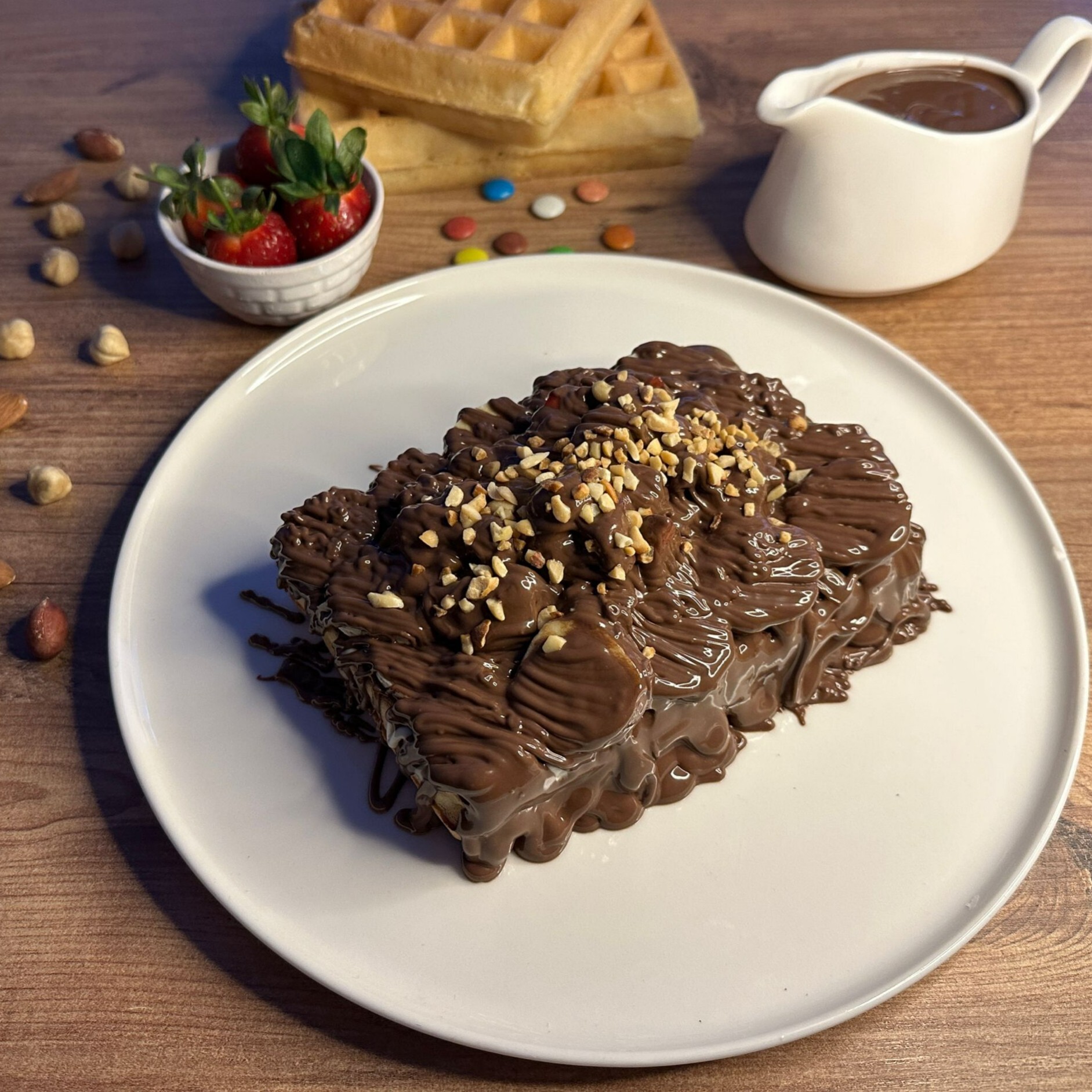 Çilekli Muzlu Çikolatalı Waffle(Büyük)